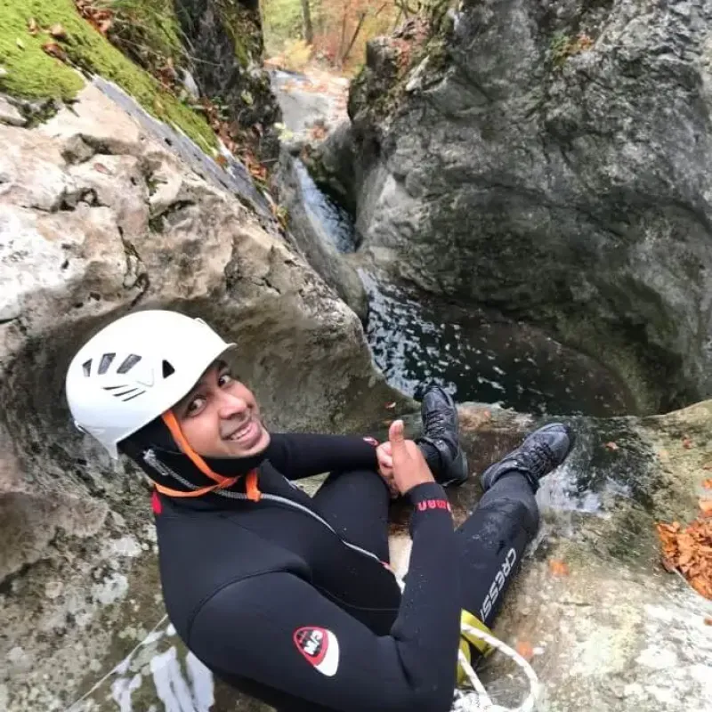 Family Canyoning 16 690x920